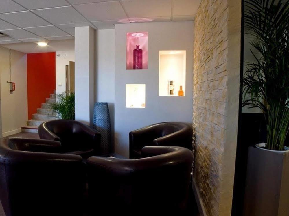 Logis Hotel Restaurant De La Madeleine Commercy 外观 照片